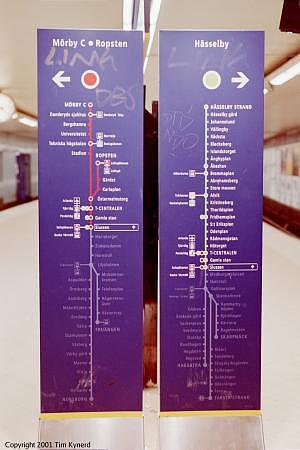 Slussen, northbound platform, line indicators