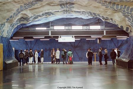 T-Centralen, Tub3, mid-platform passage