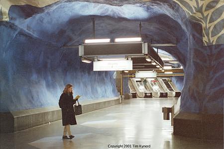T-Centralen, Tub3, walkway on platform