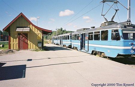G&aring;shaga, train and station building