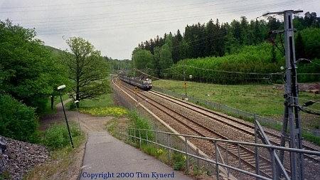 Farsta strand, southbound train