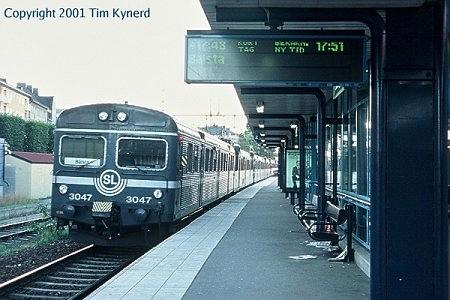 Sundbyberg, northbound train departing