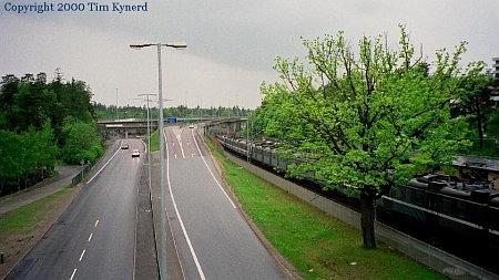 Tr&aring;ngsund, northbound train departing