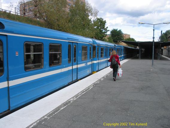 Axelsberg, northbound train