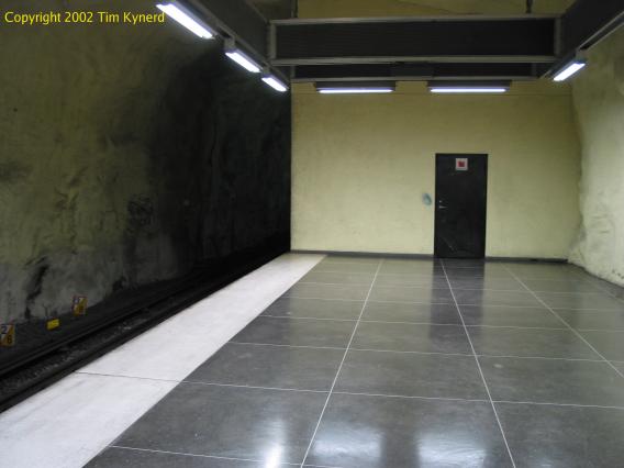 Husby, platform 1, north end