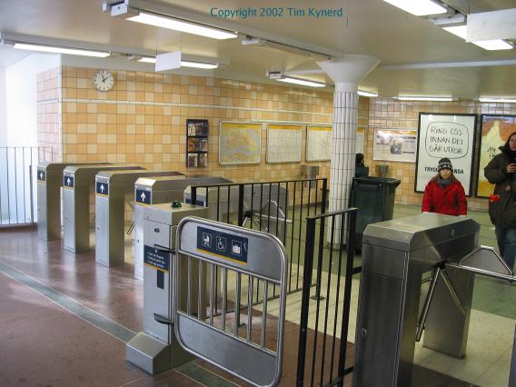 Medborgarplatsen, north ticket hall